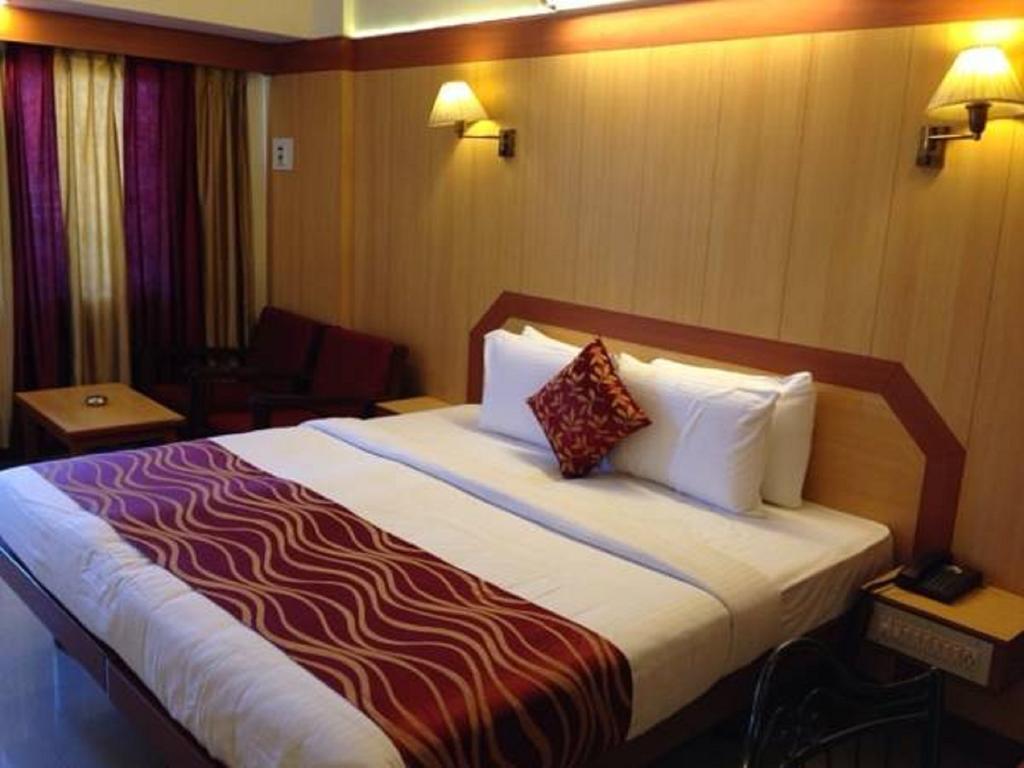 Hotel Swagath Bangalore Room photo